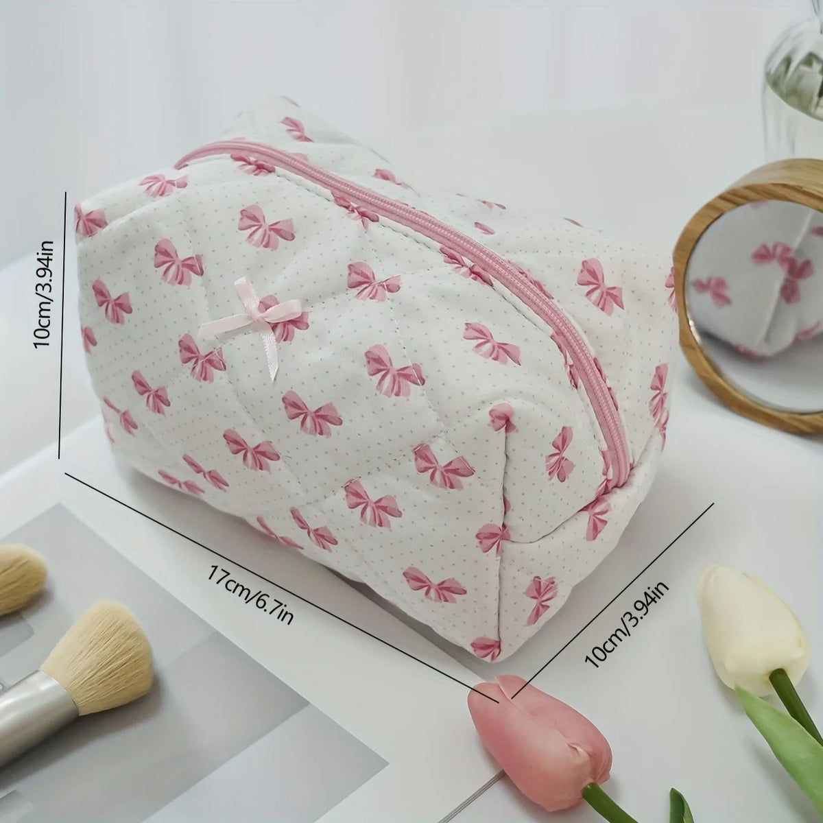 Quilted Makeup Bag Floral Large Cute Cosmetic Bag Coquette Travel Makeup Pouch Aesthetic Portable Zipper Toiletry Storage Bag
